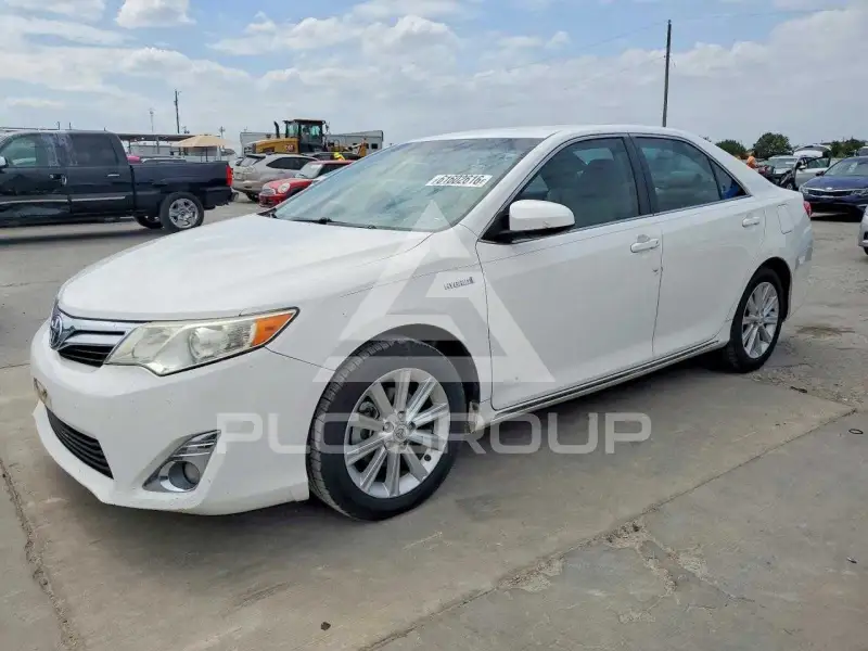 2012 Toyota CAMRY фото