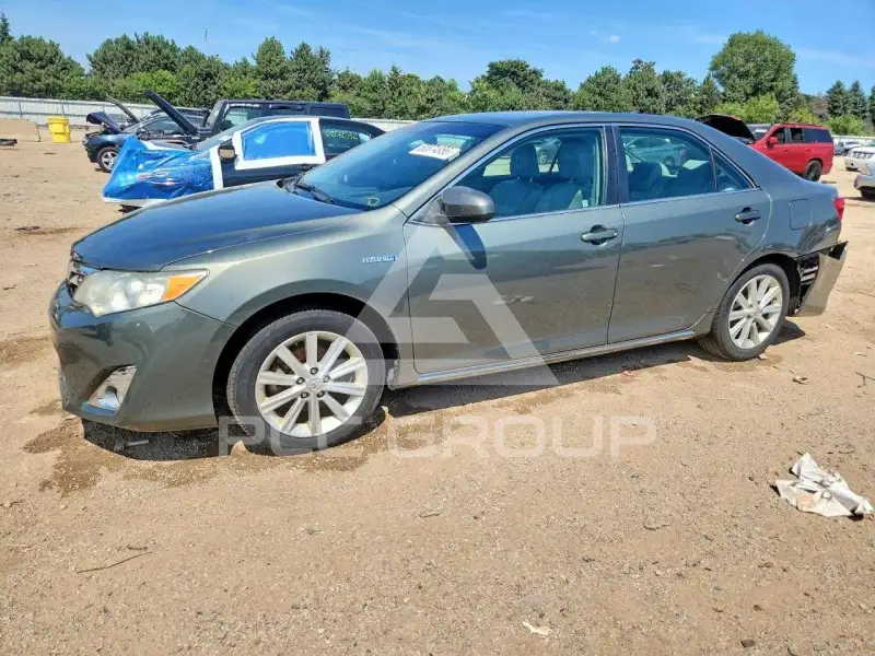 2012 Toyota CAMRY фото