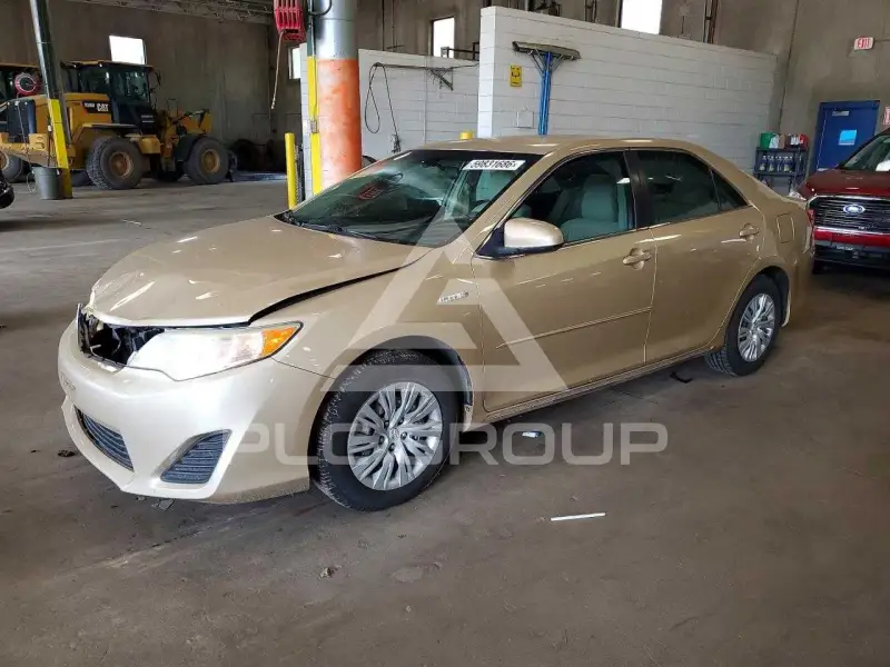 2012 Toyota CAMRY фото