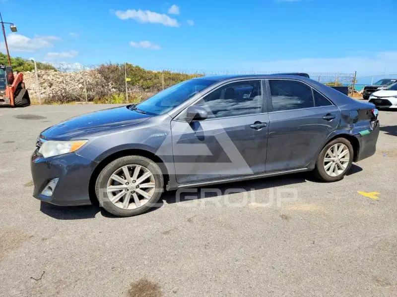 2012 Toyota CAMRY photo