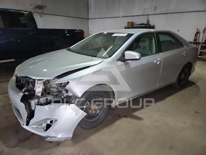 2012 Toyota CAMRY фото
