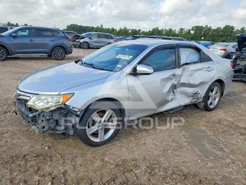 2012 Toyota CAMRY photo