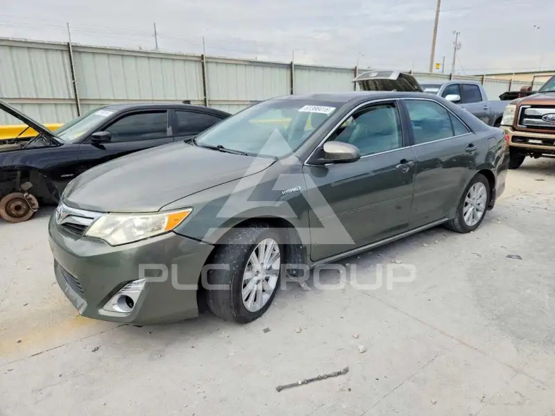2012 Toyota CAMRY photo