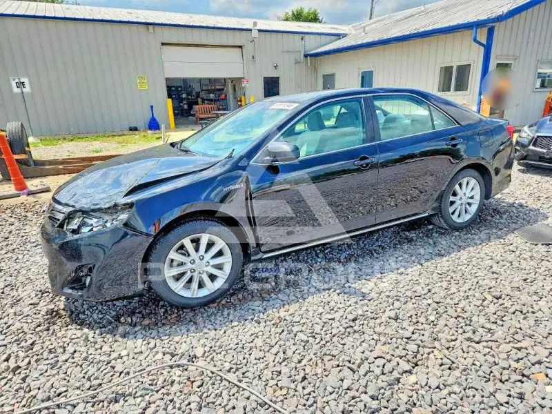 2012 Toyota CAMRY фото