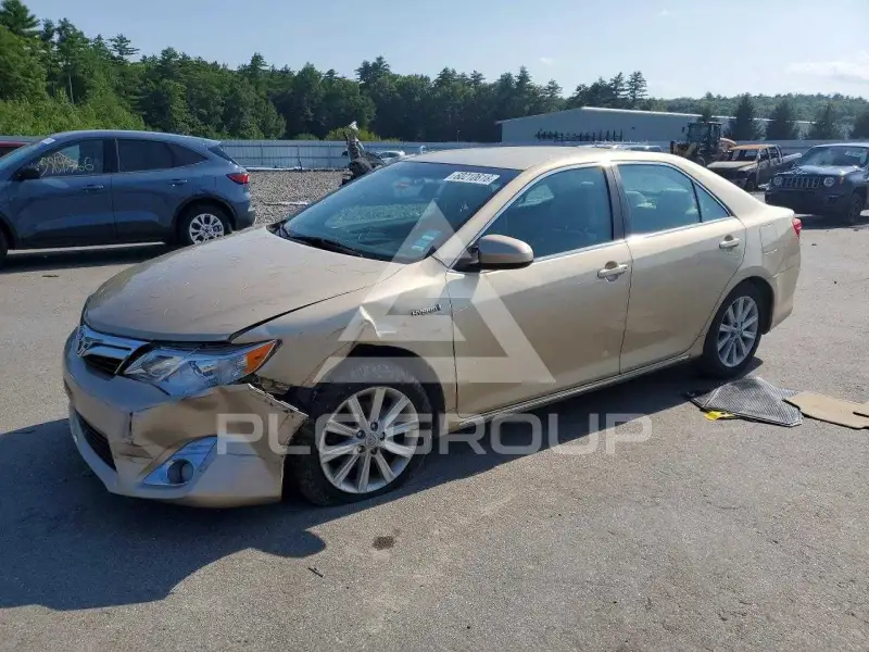 2012 Toyota CAMRY фото