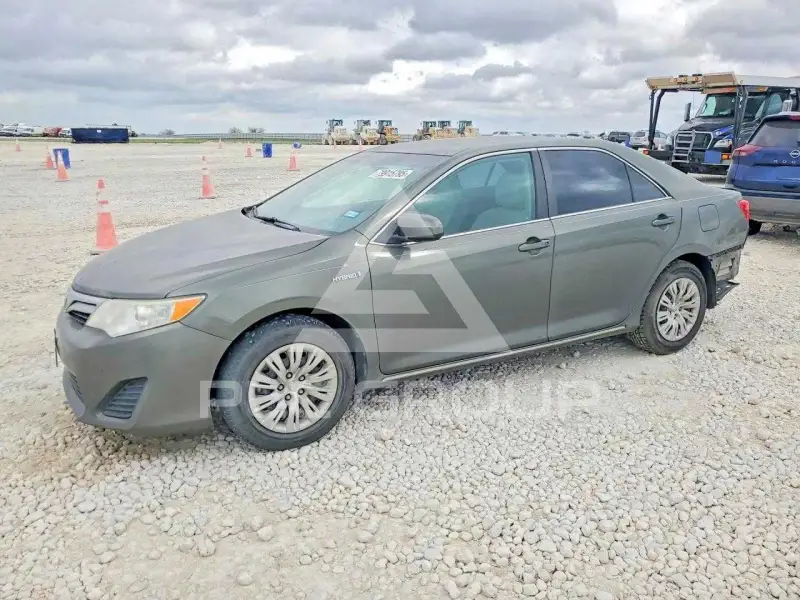 2012 Toyota CAMRY фото