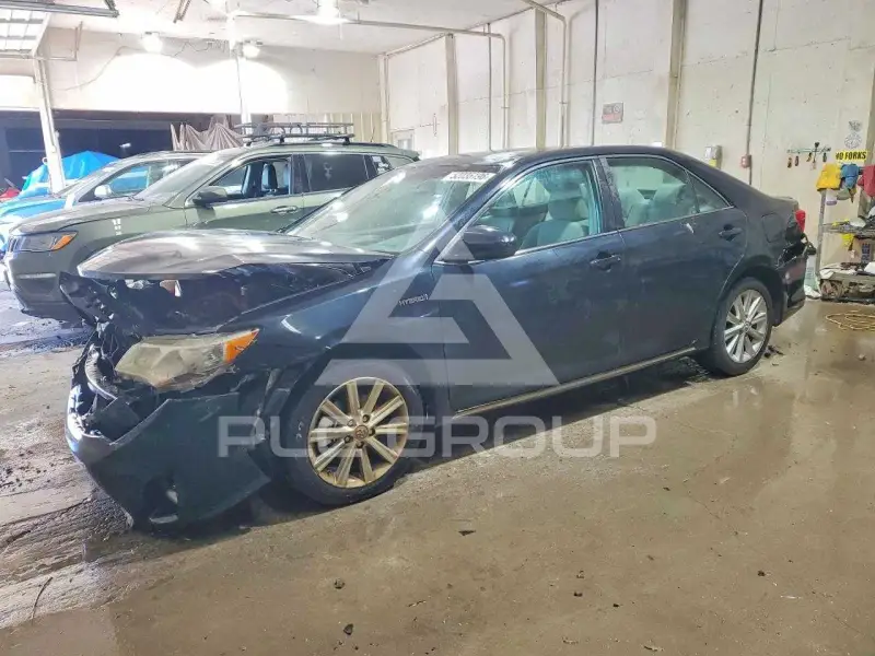 2012 Toyota CAMRY photo
