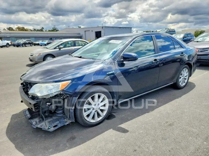 2012 Toyota CAMRY photo