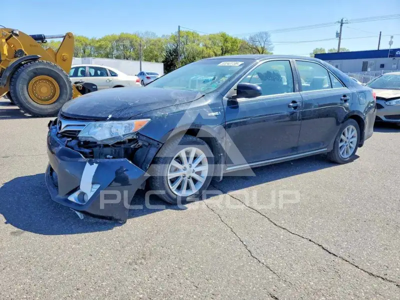 2012 Toyota CAMRY фото