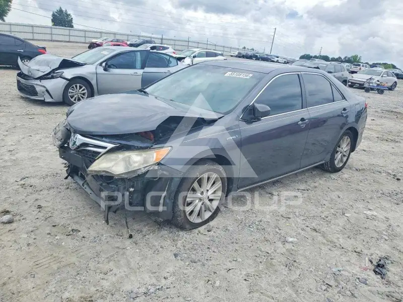 2012 Toyota CAMRY фото