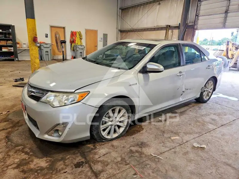 2012 Toyota CAMRY фото