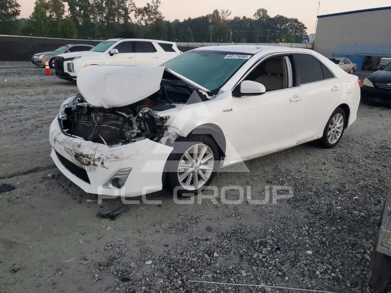 2012 Toyota CAMRY фото