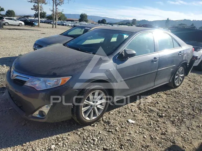 2012 Toyota CAMRY фото
