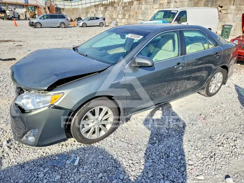 2012 Toyota CAMRY фото