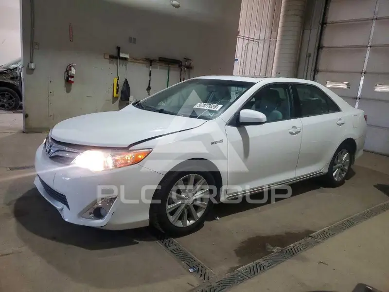 2012 Toyota CAMRY photo