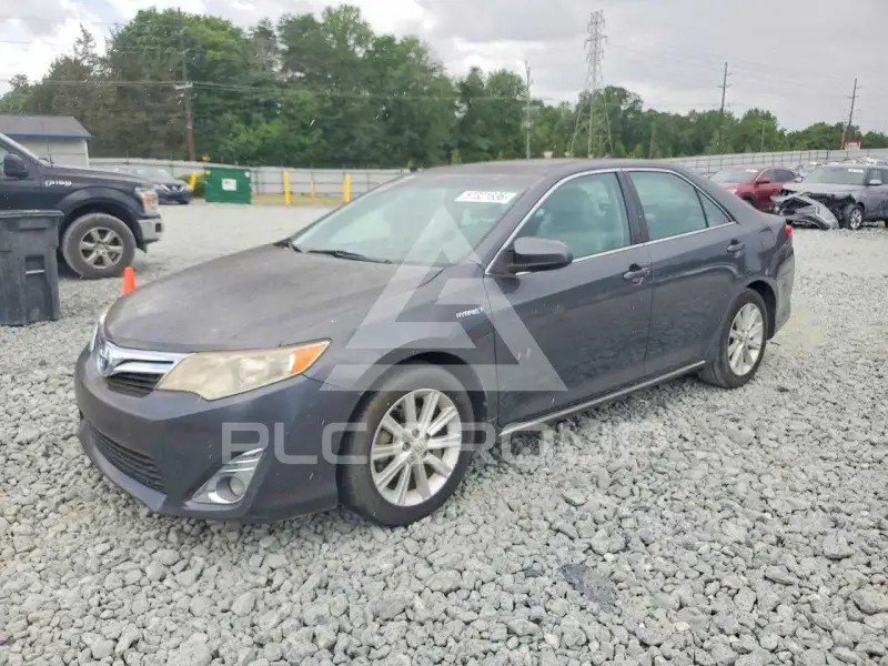 2012 Toyota CAMRY photo