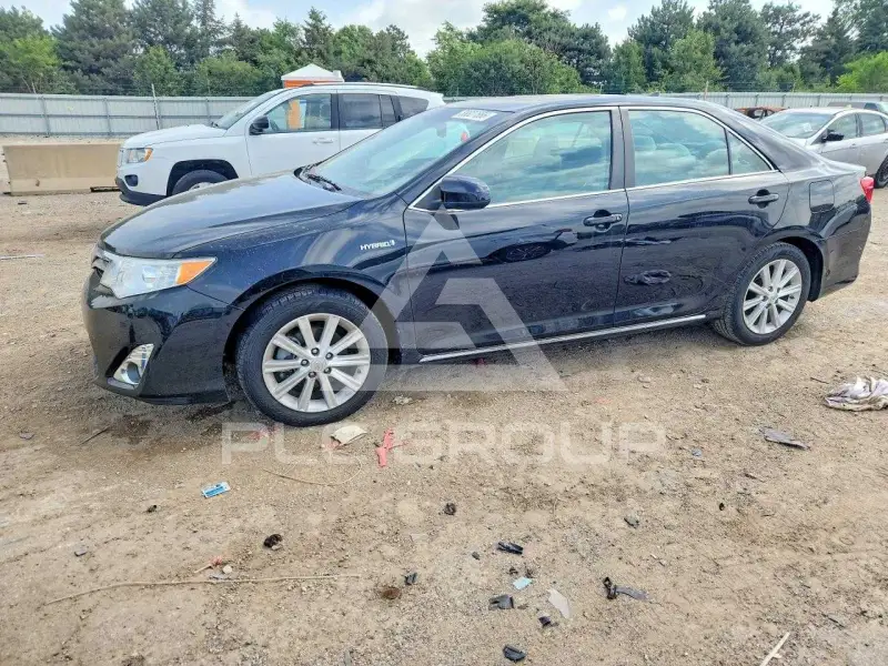 2012 Toyota CAMRY photo