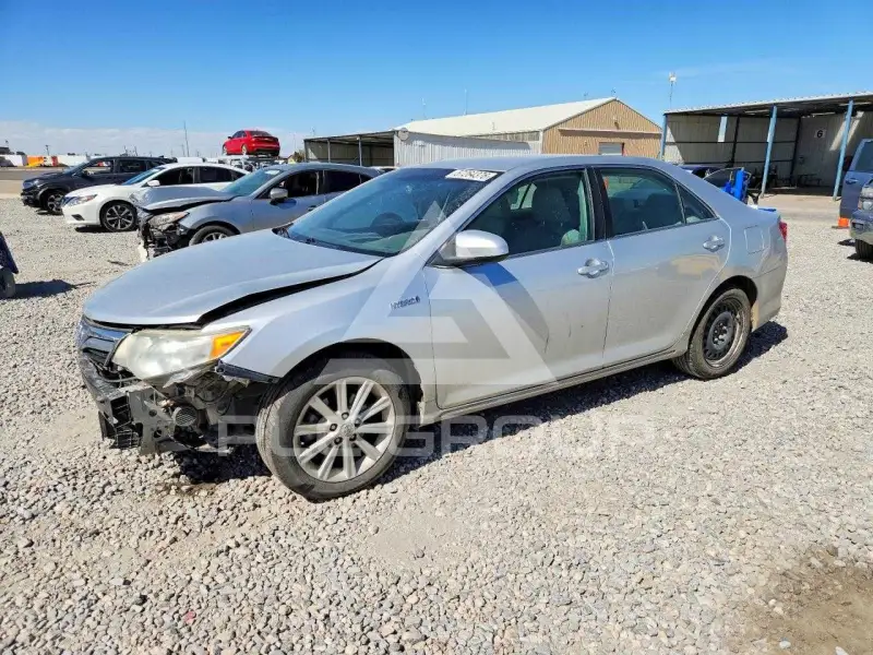 2012 Toyota CAMRY photo