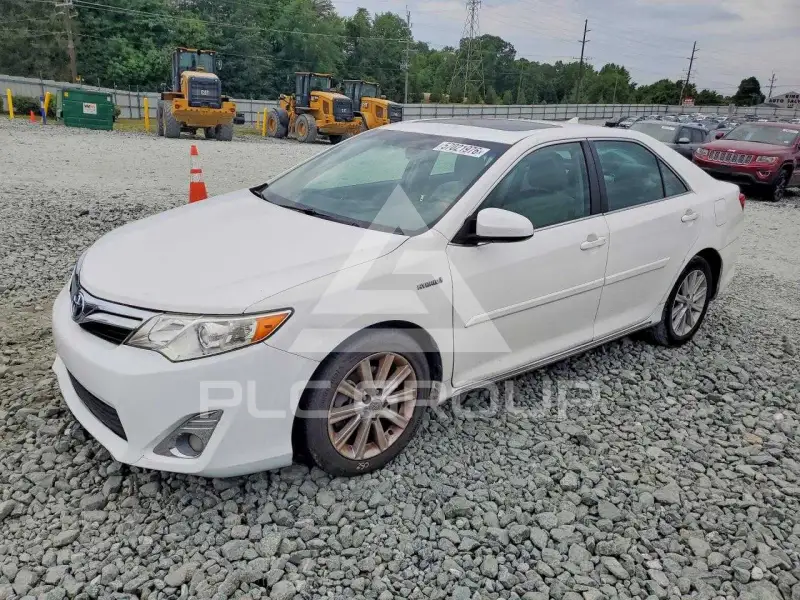 2012 Toyota CAMRY фото