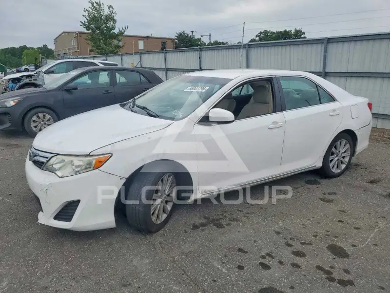 2012 Toyota CAMRY фото