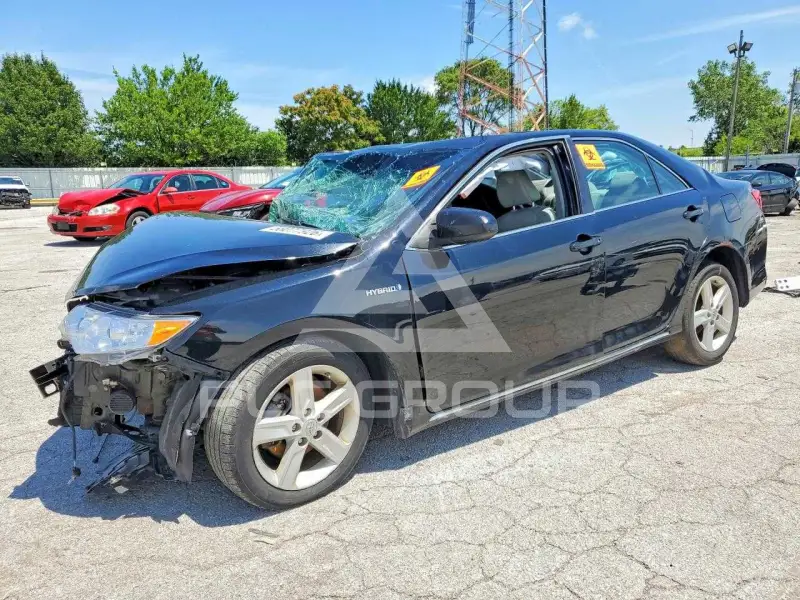 2012 Toyota CAMRY фото