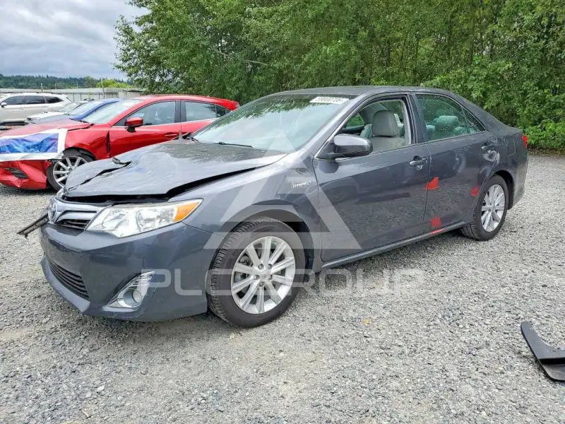 2012 Toyota CAMRY photo