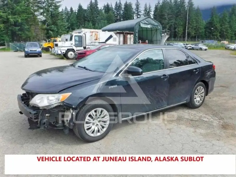 2012 Toyota CAMRY фото
