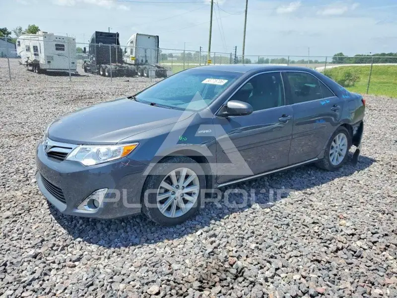 2012 Toyota CAMRY фото