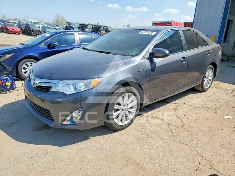 2012 Toyota CAMRY фото