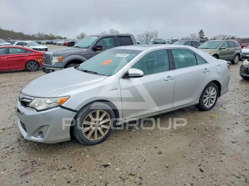 2012 Toyota CAMRY фото