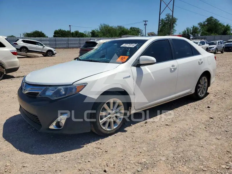 2012 Toyota CAMRY фото