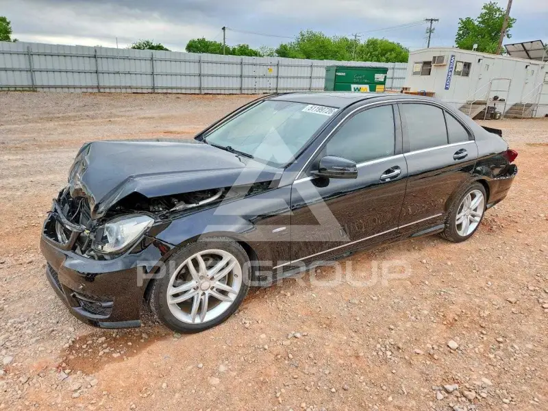 2012 Mercedes Benz C-Class фото
