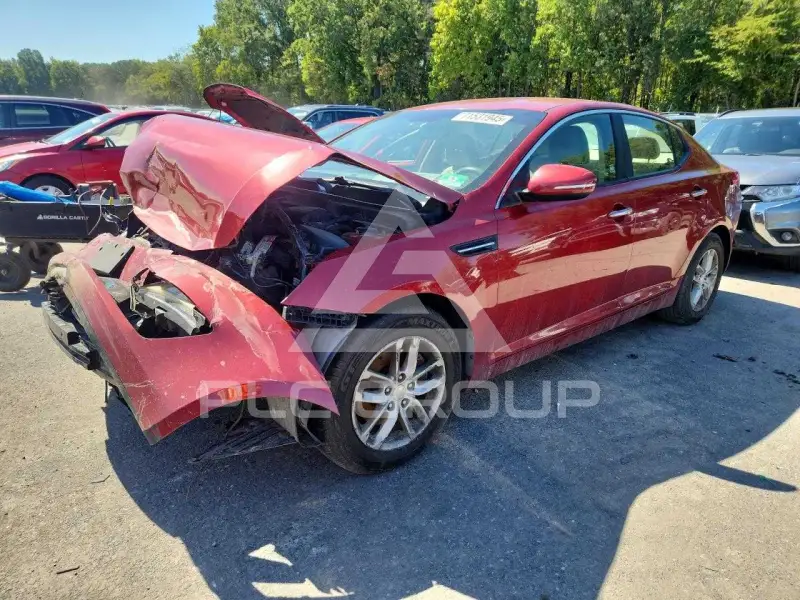2012 KIA Optima photo