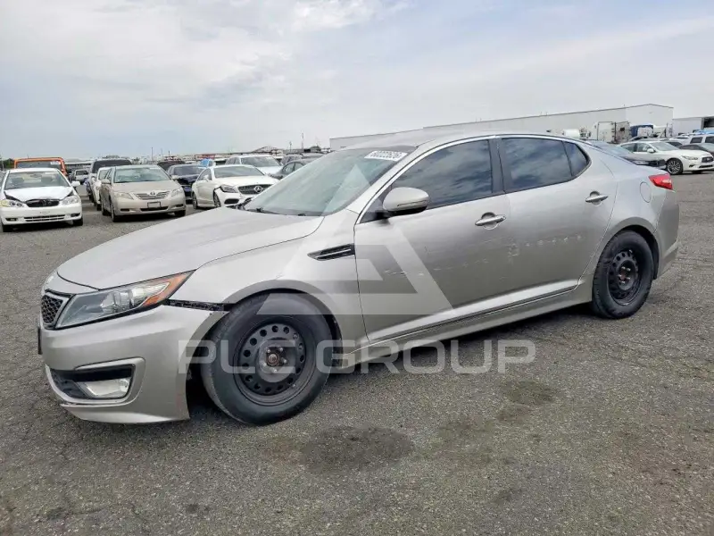 2012 KIA Optima photo