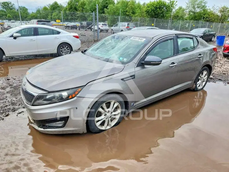 2012 KIA Optima photo