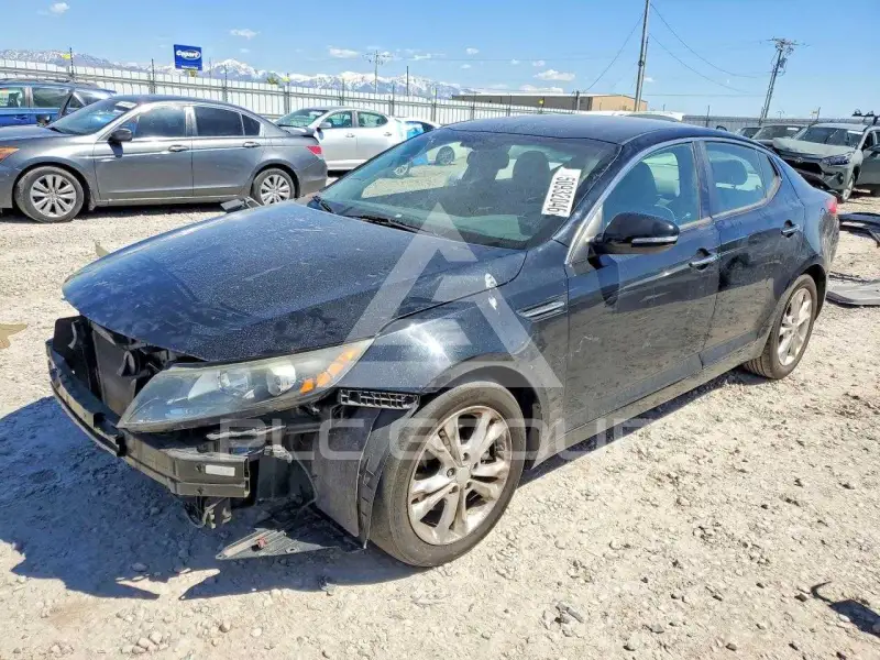 2012 KIA Optima photo