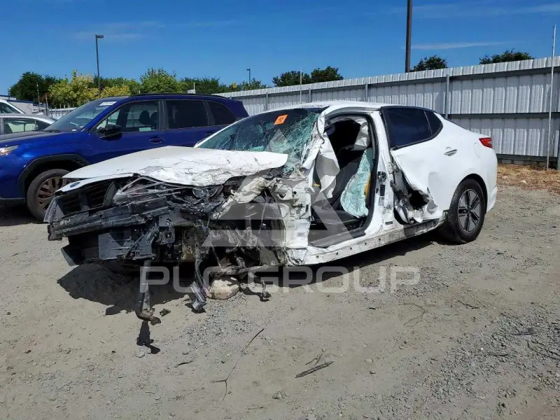 2012 KIA Optima photo