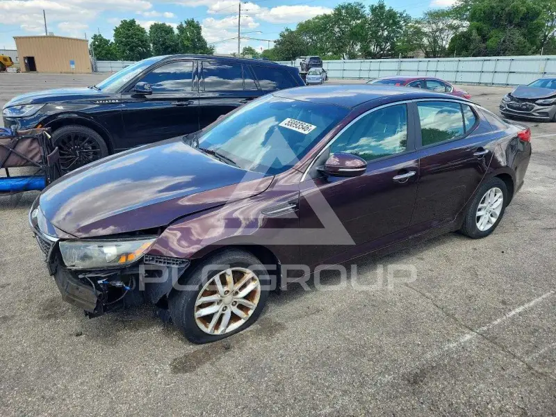2012 KIA Optima photo