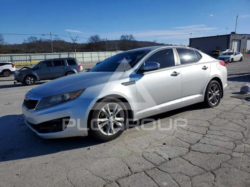 2012 KIA Optima photo