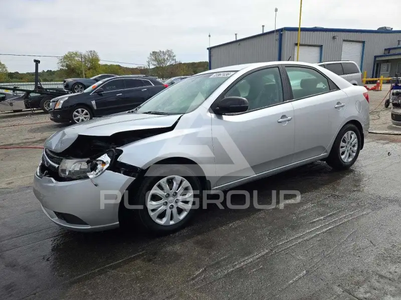 2012 KIA Forte фото
