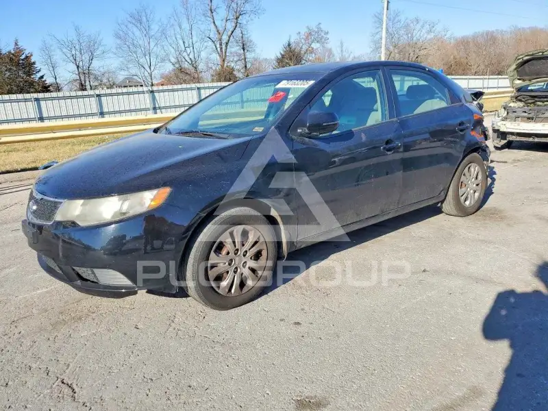 2012 KIA Forte photo