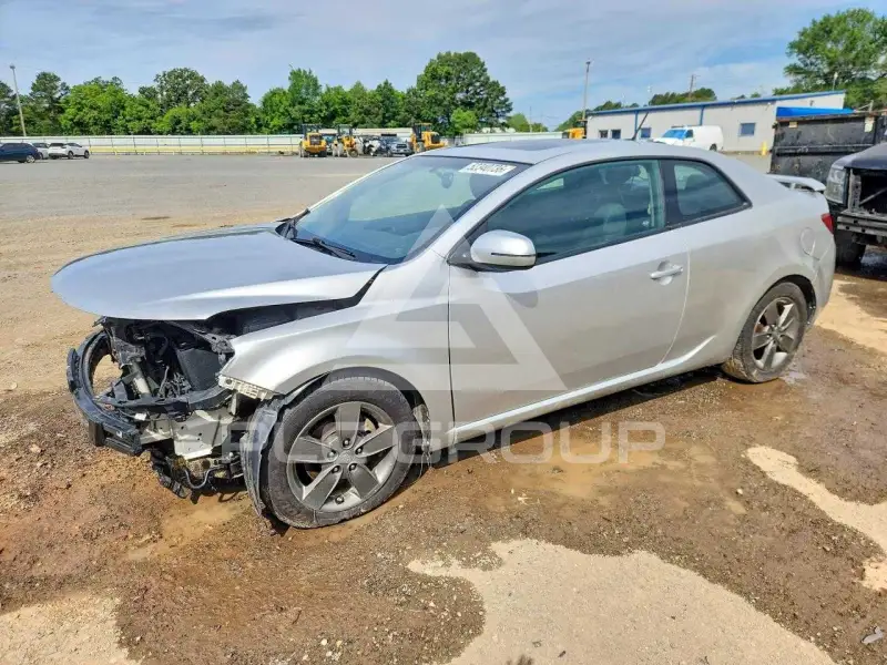 2012 KIA Forte photo