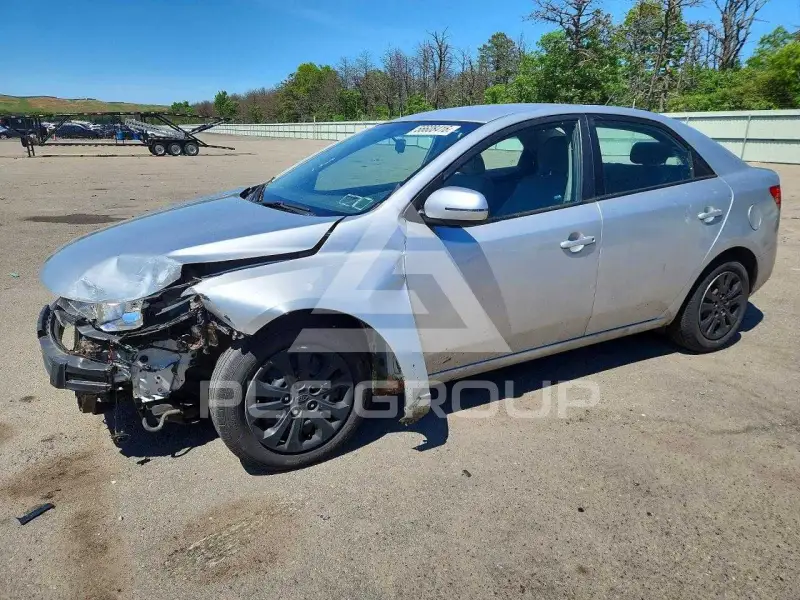 2012 KIA Forte фото