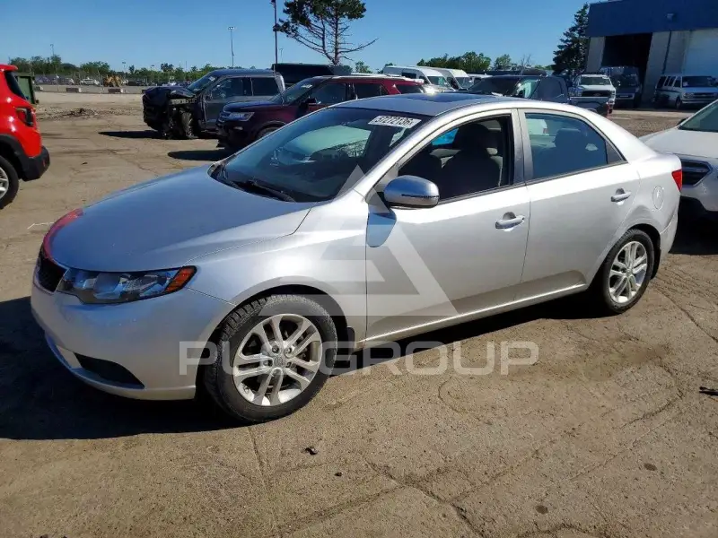 2012 KIA Forte фото