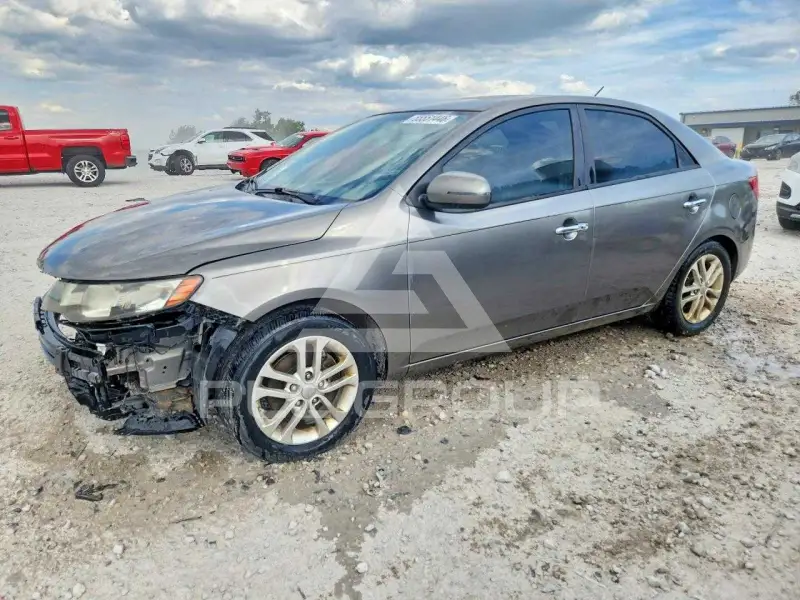 2012 KIA Forte photo