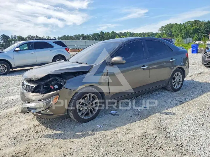 2012 KIA Forte фото