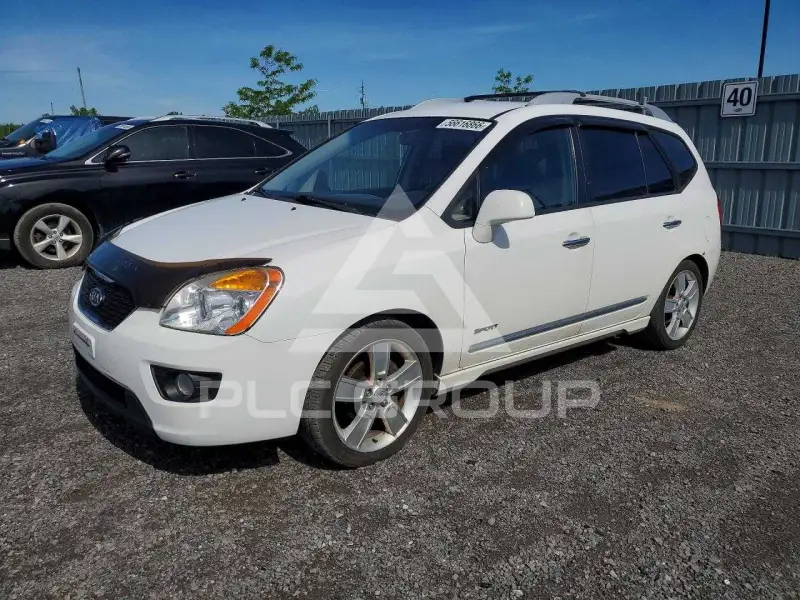 2012 KIA Rondo photo
