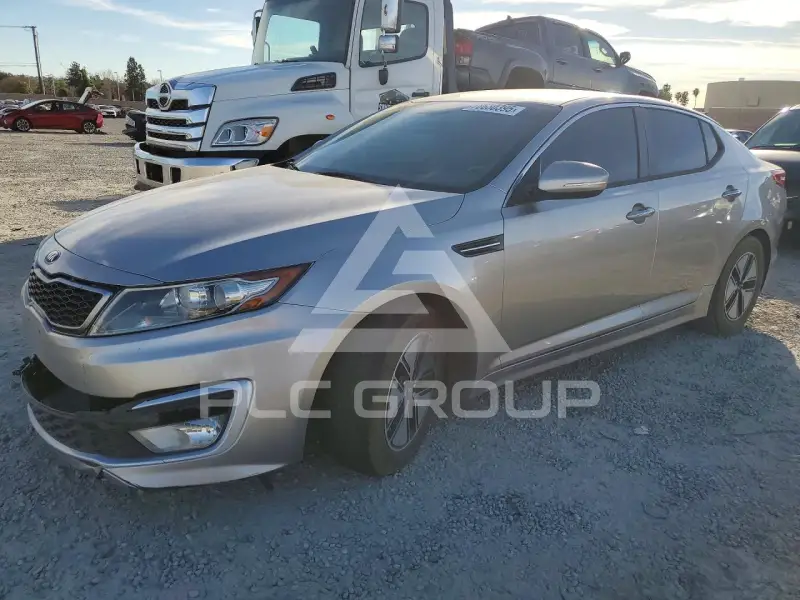 2012 KIA Optima photo