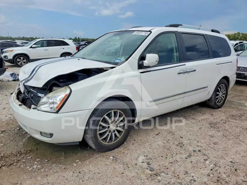 2012 KIA Sedona фото