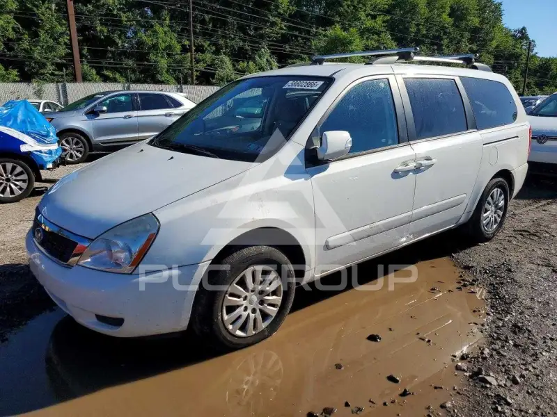 2012 KIA Sedona фото